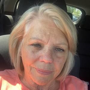 Meet your Posher, Lynda